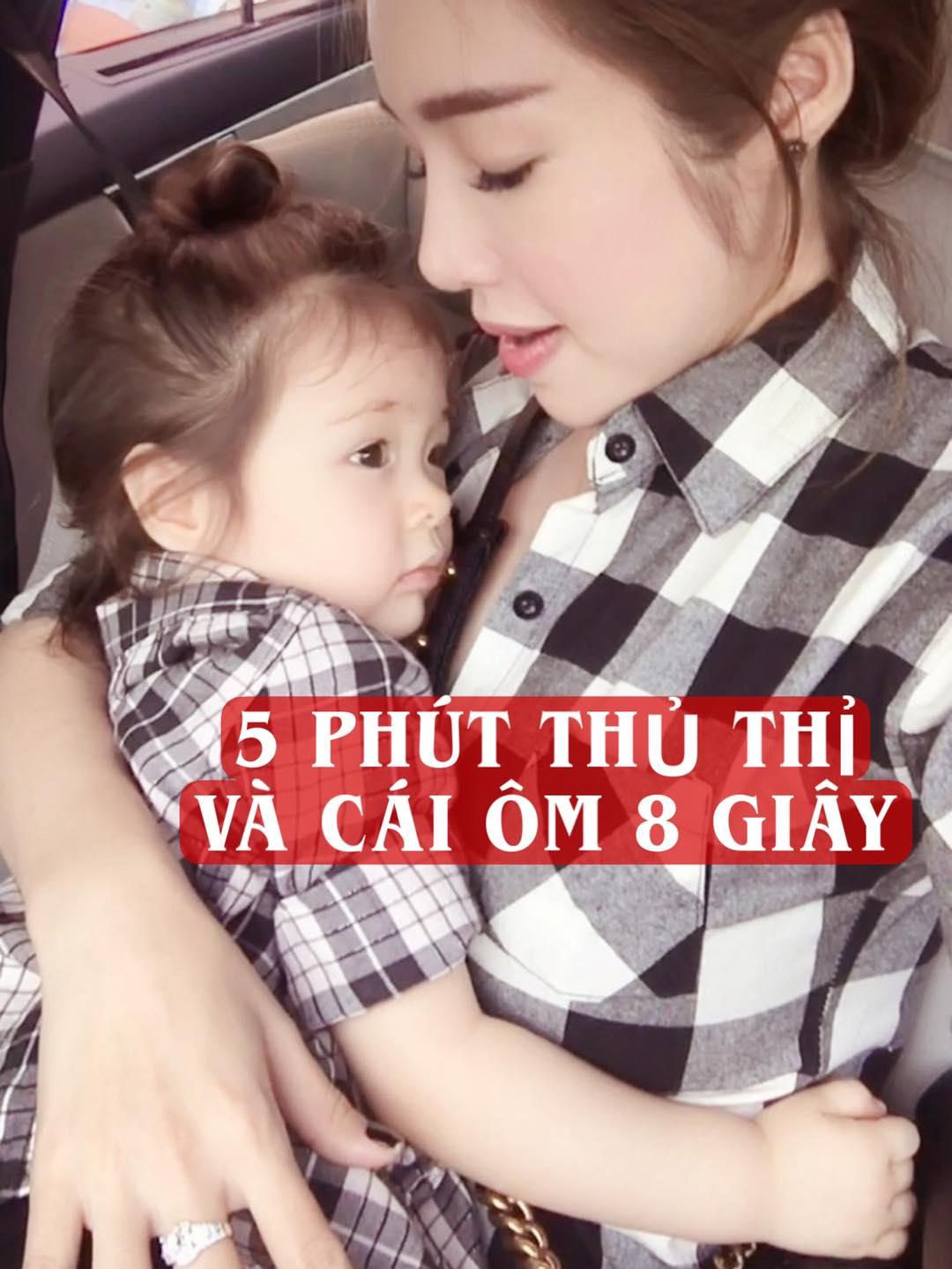 Khoảnh khắc tình cảm của Elly Trần và con gái Cadie Mộc Trà.