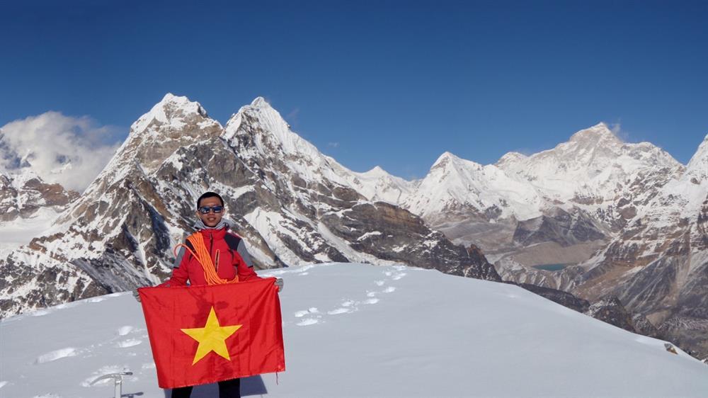 Nghi vấn về một người Việt tự nhận chinh phục đỉnh núi 6.812 m ở Nepal-7
