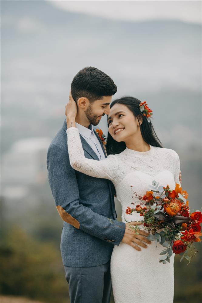 Chàng trai Mỹ đến TP.HCM cầu hôn bạn gái chưa từng gặp mặt-4