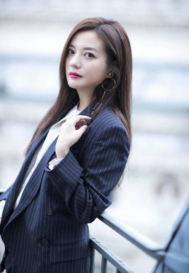 Giữa bê bối Triệu Vy, 4 ngôi sao được khen đời tư sạch-1