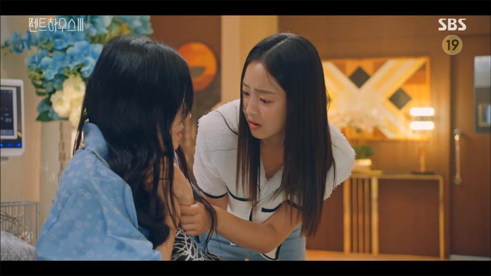 Penthouse 3 tập 12: Soo Ryeon giết Dan Tae, tòa Hera phát nổ-6