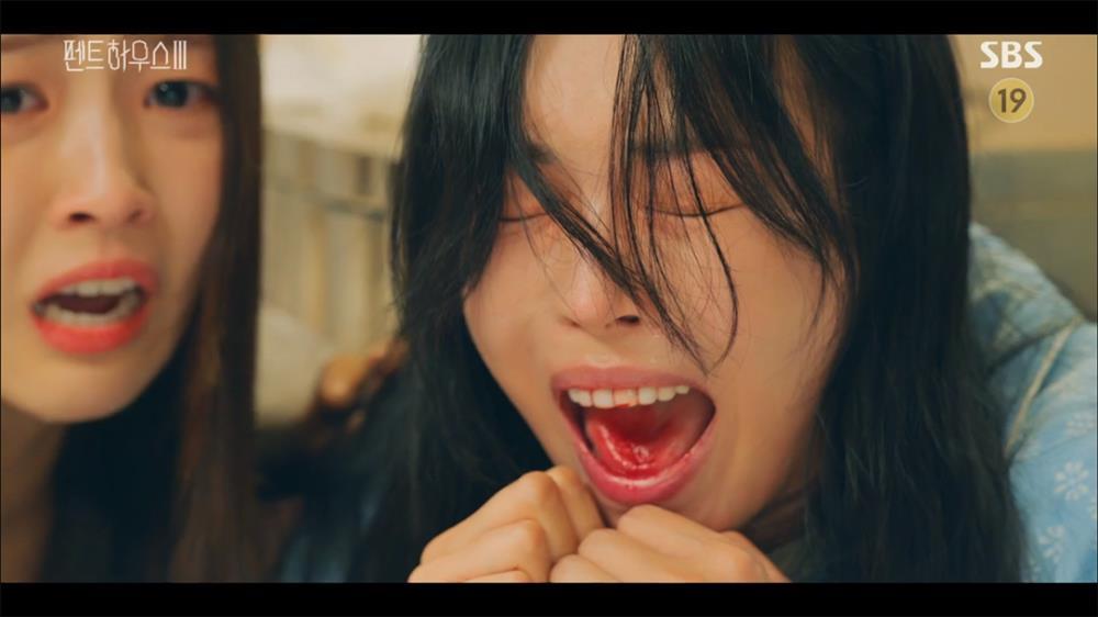 Penthouse 3 tập 12: Soo Ryeon giết Dan Tae, tòa Hera phát nổ-8