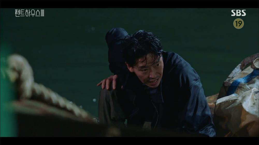 Penthouse 3 tập 12: Soo Ryeon giết Dan Tae, tòa Hera phát nổ-16