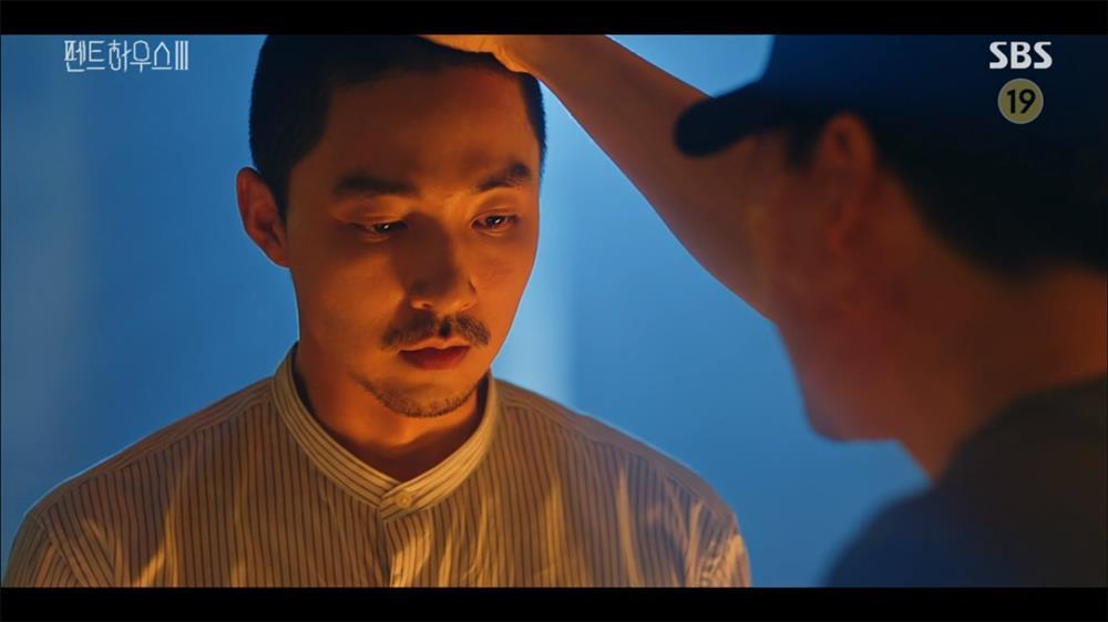 Penthouse 3 tập 12: Soo Ryeon giết Dan Tae, tòa Hera phát nổ-17