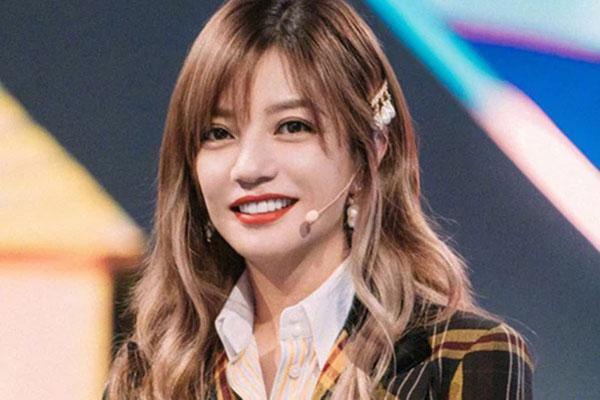 Diễn viên 47 tuổi đối mặt với tội giết người sau khi cha mẹ tử vong tại nhà-4