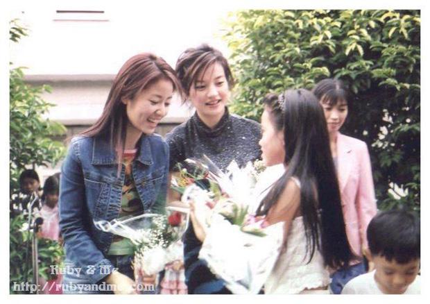 Bộ ảnh hiếm 20 năm trước Triệu Vy và Lâm Tâm Như sang Việt Nam-7