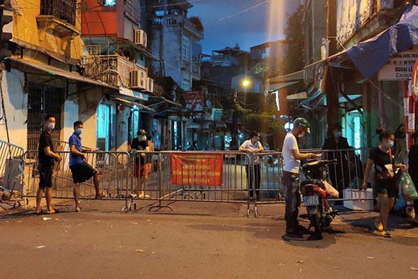 Trưa 28/8, Hà Nội thêm 28 ca Covid-19, có 5 ca cộng đồng-3