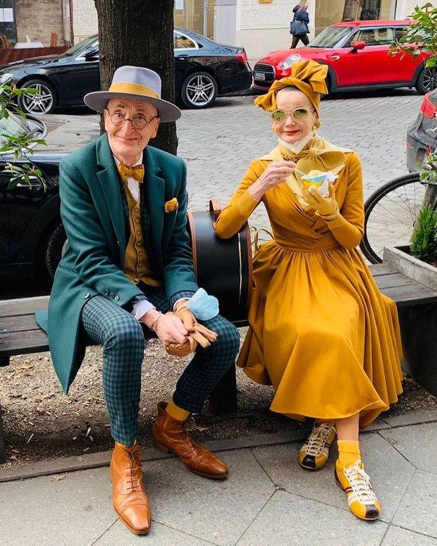Cặp đôi fashionista U80 gây bão MXH với phong cách siêu đỉnh-10
