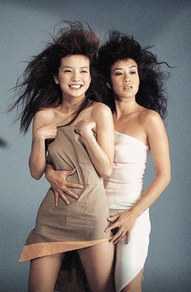 Rò rỉ ảnh sexy lộ cả nội y chưa từng công bố của Triệu Vy-4