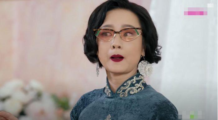 Các bà mẹ siêu điệu đà gây sốt màn ảnh, giới trẻ cũng không làm lại nổi-9