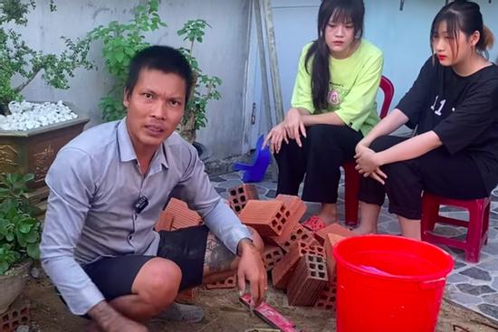 Lộc Fuho: 'Đi làm cho nhà giàu xấu, họ khinh mình lắm'