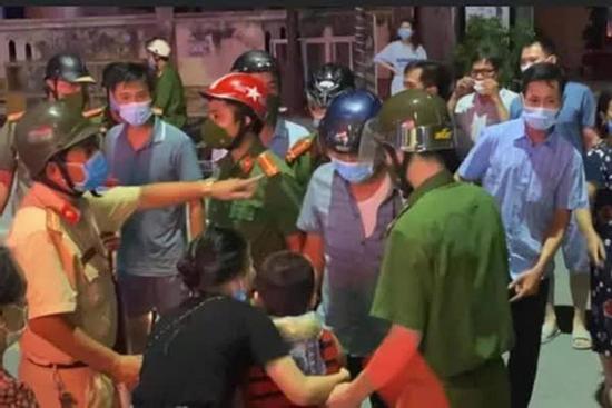 Bé trai 8 tuổi ở Thanh Hóa mất tích khi chơi trốn tìm cùng anh