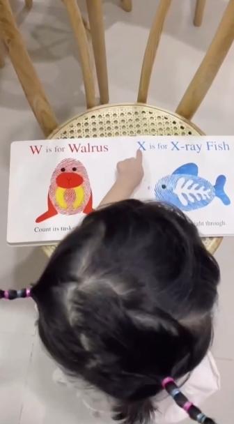 Phát hiện chi tiết y chang bố của con gái Trường Giang-4