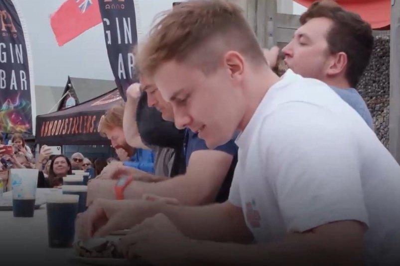 Làm hàu xào tỏi tại nhà thơm ngon bổ dưỡng lại vô cùng đẹp mắt-6