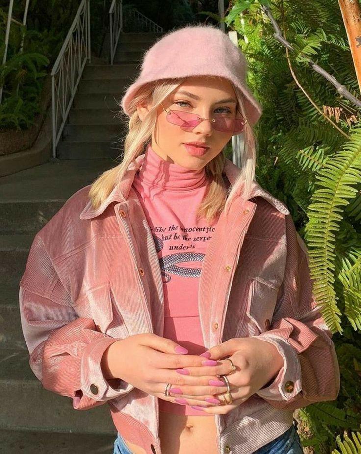 Ở nhà mùa dịch mặc ngay gam màu này giúp nàng tăng mood-9