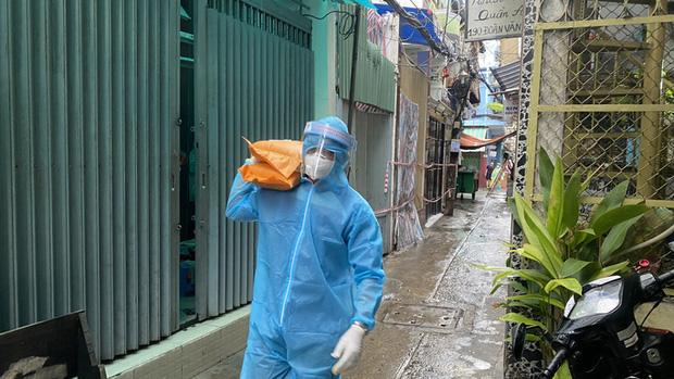 Rhymastic mua đứt 100 đơn hàng bị bom vì đi chợ hộ mùa dịch-2