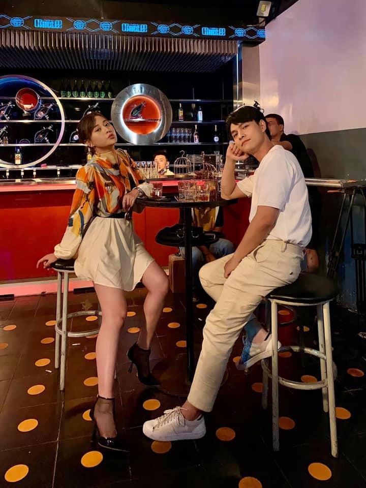 Mỹ nhân Việt lên đồ đi bar: Phương Oanh kín đáo, Lan Ngọc sang chảnh-4