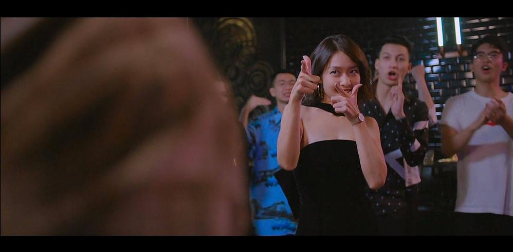 Mỹ nhân Việt lên đồ đi bar: Phương Oanh kín đáo, Lan Ngọc sang chảnh-6