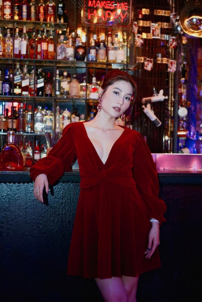 Mỹ nhân Việt lên đồ đi bar: Phương Oanh kín đáo, Lan Ngọc sang chảnh-13