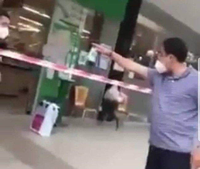 Tự xưng ban chỉ đạo quận 7, vào siêu thị quát thằng nào làm gì?-2