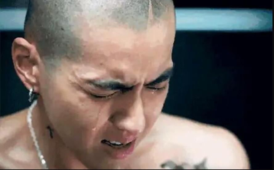 Lan truyền Ngô Diệc Phàm đầu trọc, râu ria thê thảm trong tù-6