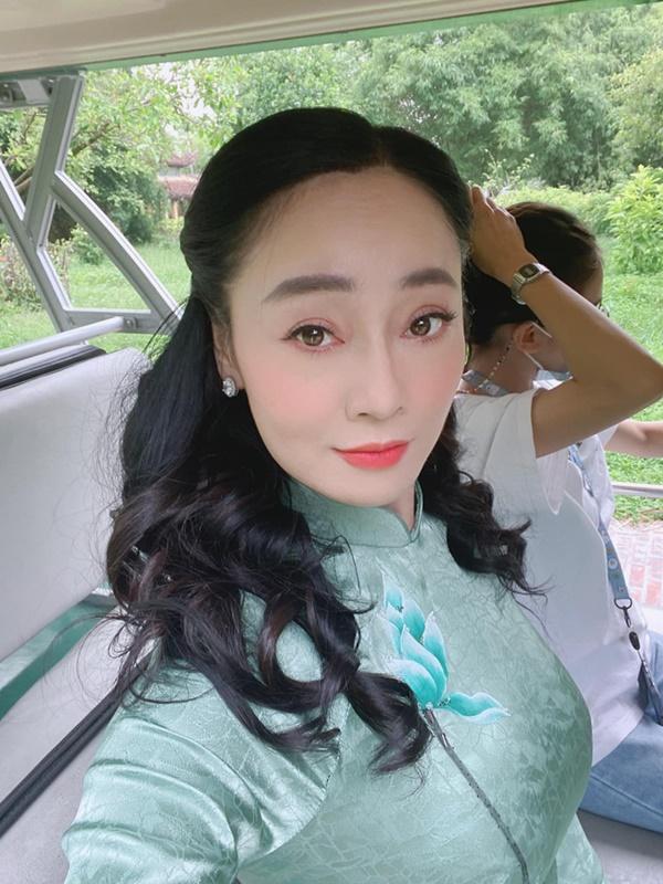 Hương Vị Tình Thân: Quan viên mặc đẹp miễn bàn dự đám cưới-2