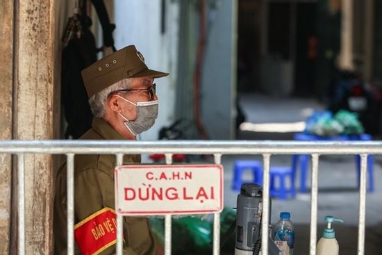 Vì sao ổ dịch 'siêu lây nhiễm' xuất hiện ở Thanh Xuân Trung?