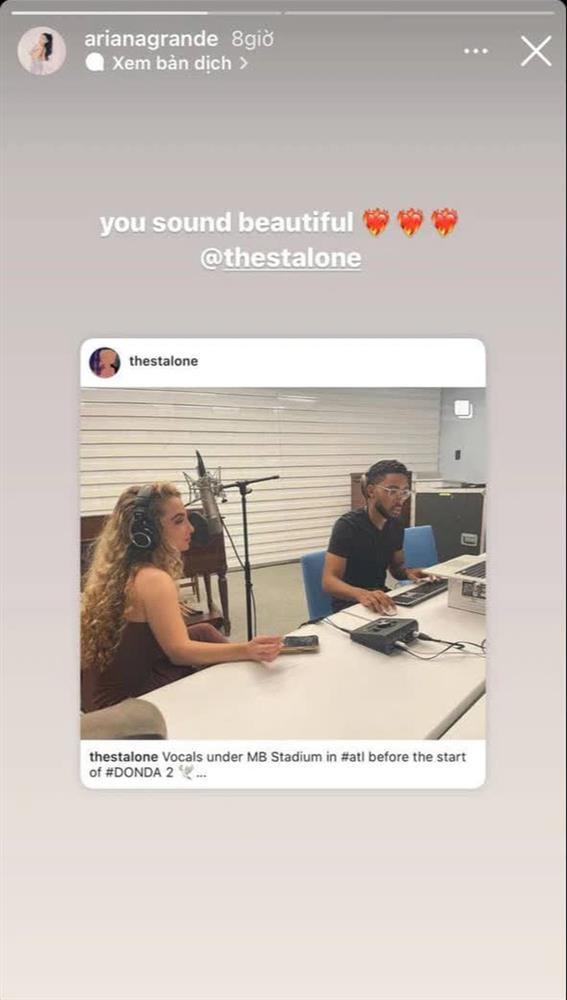 Fan Taylor Swift đòi cất poster Ariana Grande vì góp giọng với kẻ thù-4