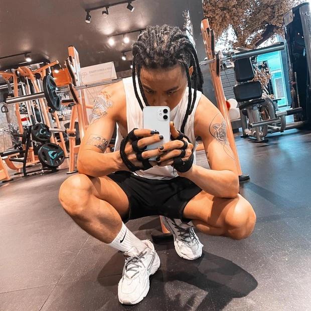 Thanh Duy bị cấm livestream vì hành động khiêu dâm?-7