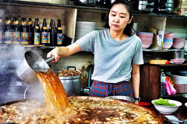 5 lý do nhà hàng càng sang trọng, phục vụ suất ăn càng nhỏ-6