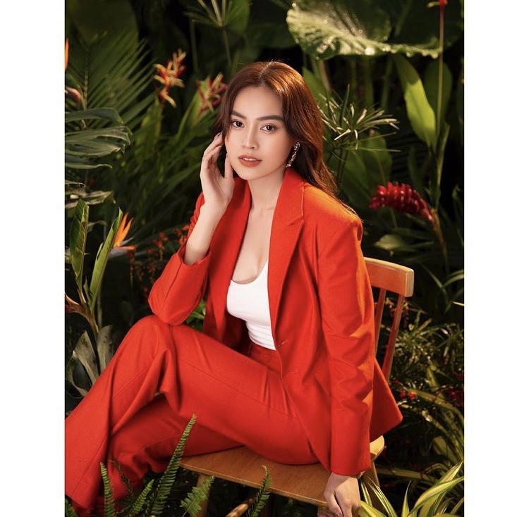 Nhã Phương, Lan Ngọc mix đồ với áo vest chuẩn style soái tỷ-7