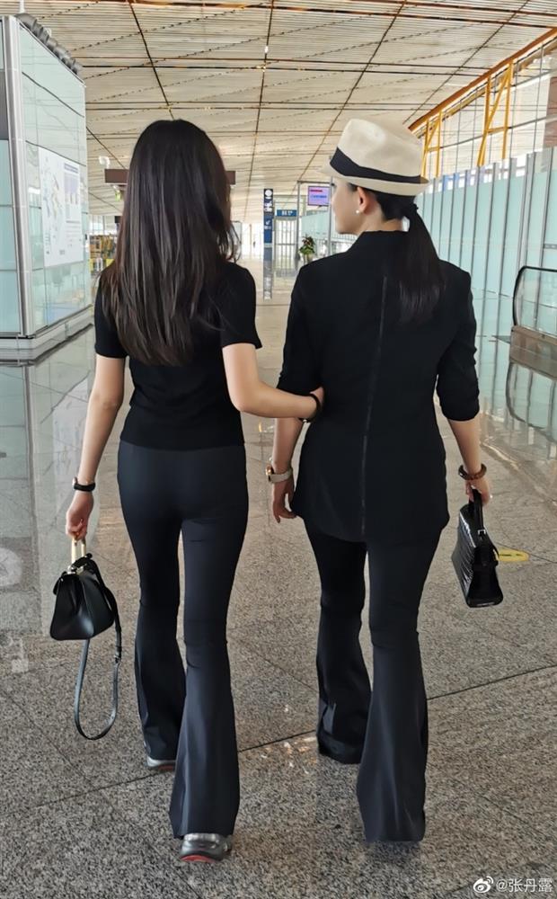 Nhan sắc con gái Triệu Văn Trác giống bố, học giỏi và nhiều tài lẻ-3