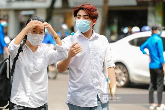 TP.HCM: Đề xuất tiêm vắc xin cho học sinh 12-18 tuổi để đi học trở lại