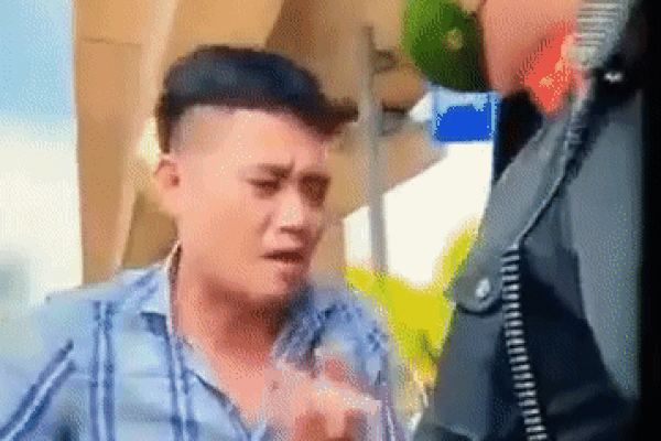 Xôn xao nữ sinh lớp 7 bị nhóm bạn cũ hành hung tập thể-2