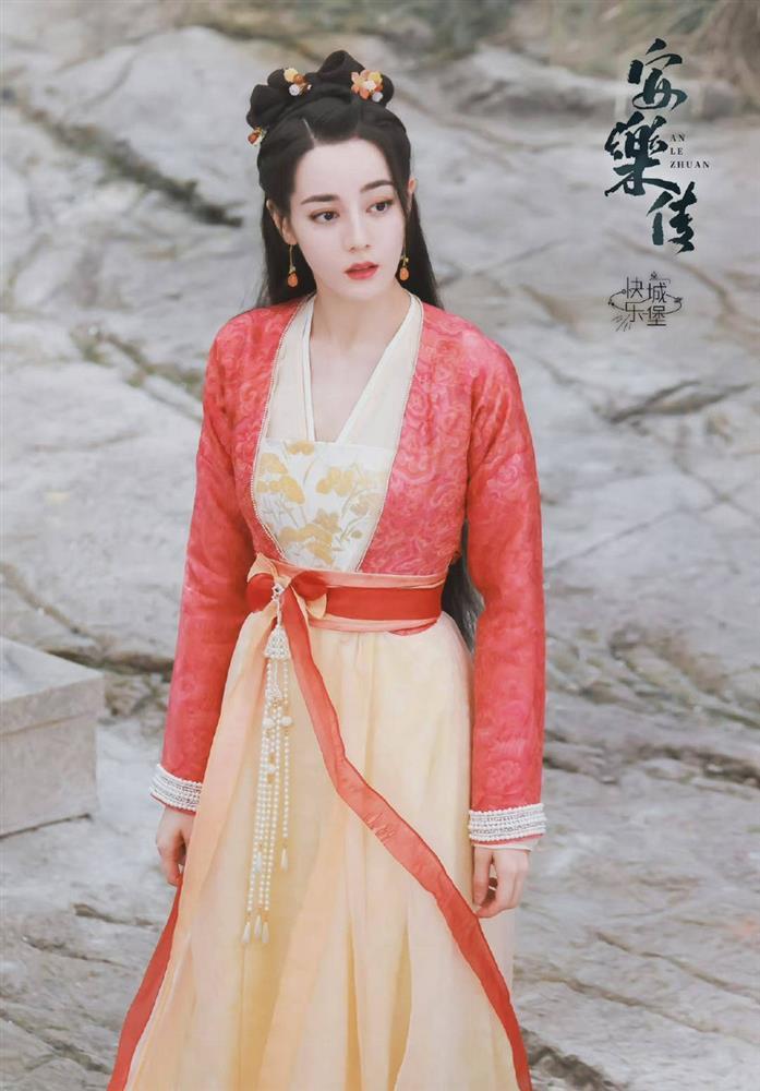 Đẳng cấp Địch Lệ Nhiệt Ba, visual chụp lén cũng đẹp choáng váng-4