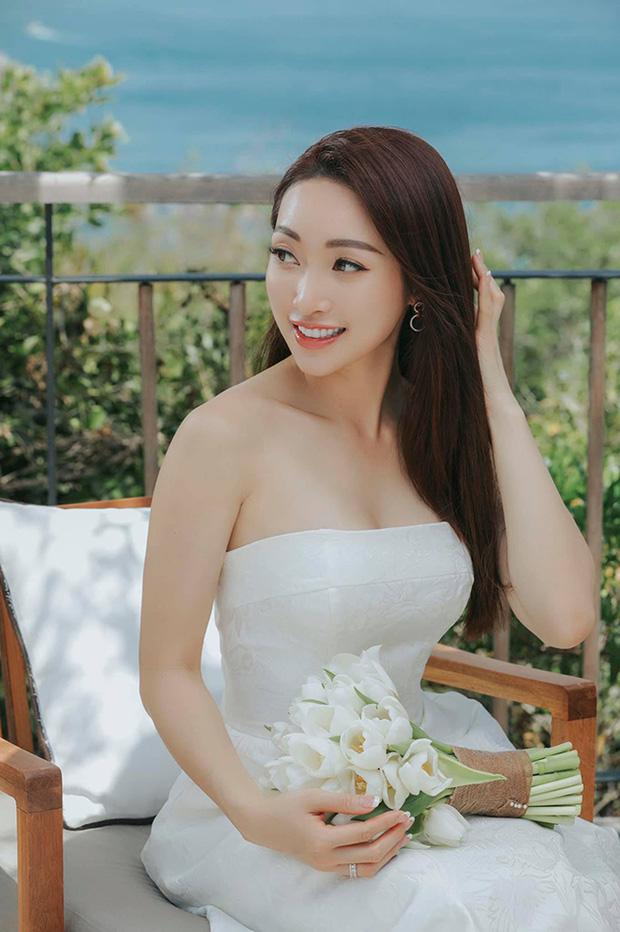 Vợ giàu có kém 16 tuổi của Chi Bảo lần đầu khoe bụng to vượt mặt-4