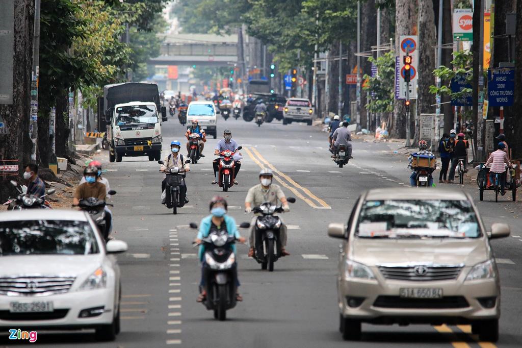 Đường Nguyễn Chí Thanh (quận 5) lúc 15h30.