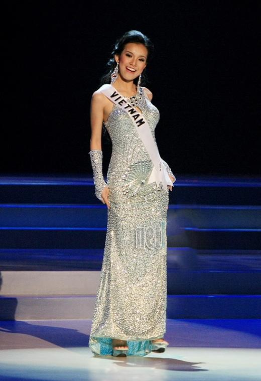 Thùy Lâm thi Miss Universe: Khó đỡ style hương đồng cỏ nội-5