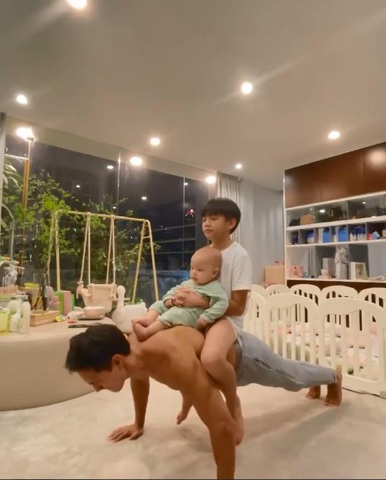 1001 khoảnh khắc như cha con ruột của Kim Lý - Subeo-6