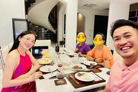 Em chồng Hà Tăng lộ không gian sống xa hoa ở khu nhà giàu quận 2