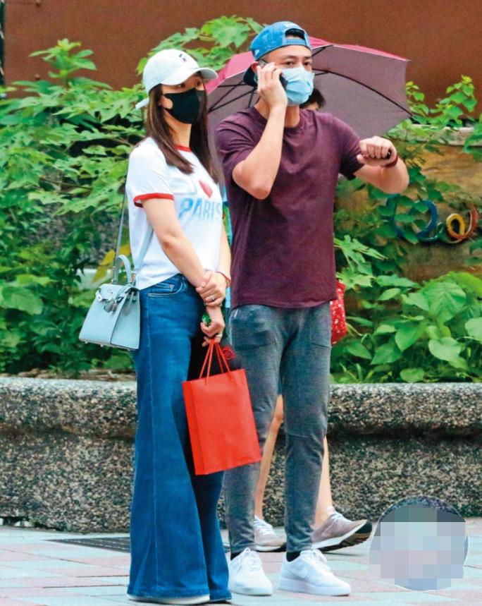 Vợ chồng Lâm Tâm Như xuất hiện sau lời đồn tháo chạy?-3