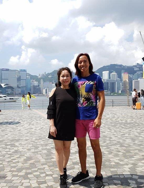 Việt Hương quạo vì bị photoshop ảnh từ thiện bên dàn quân nhân-9