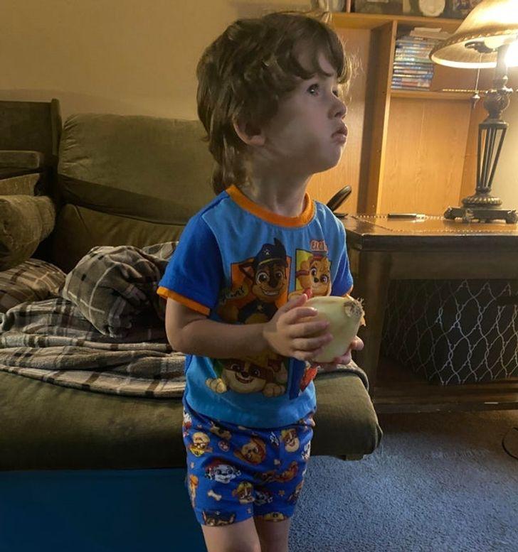 Lũ trẻ luôn có cách pha trò khó hiểu đến mức buồn cười-3