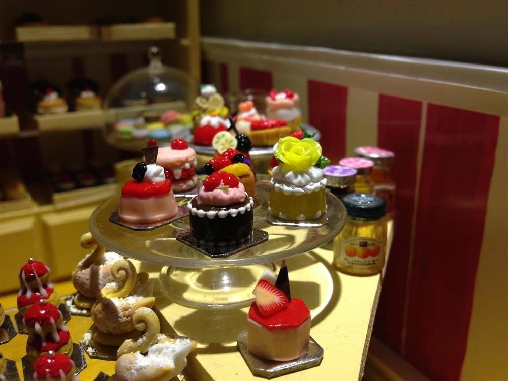 Tiệm bánh tí hon hàng trăm vị chỉ cần ngắm cũng đã no căng-2