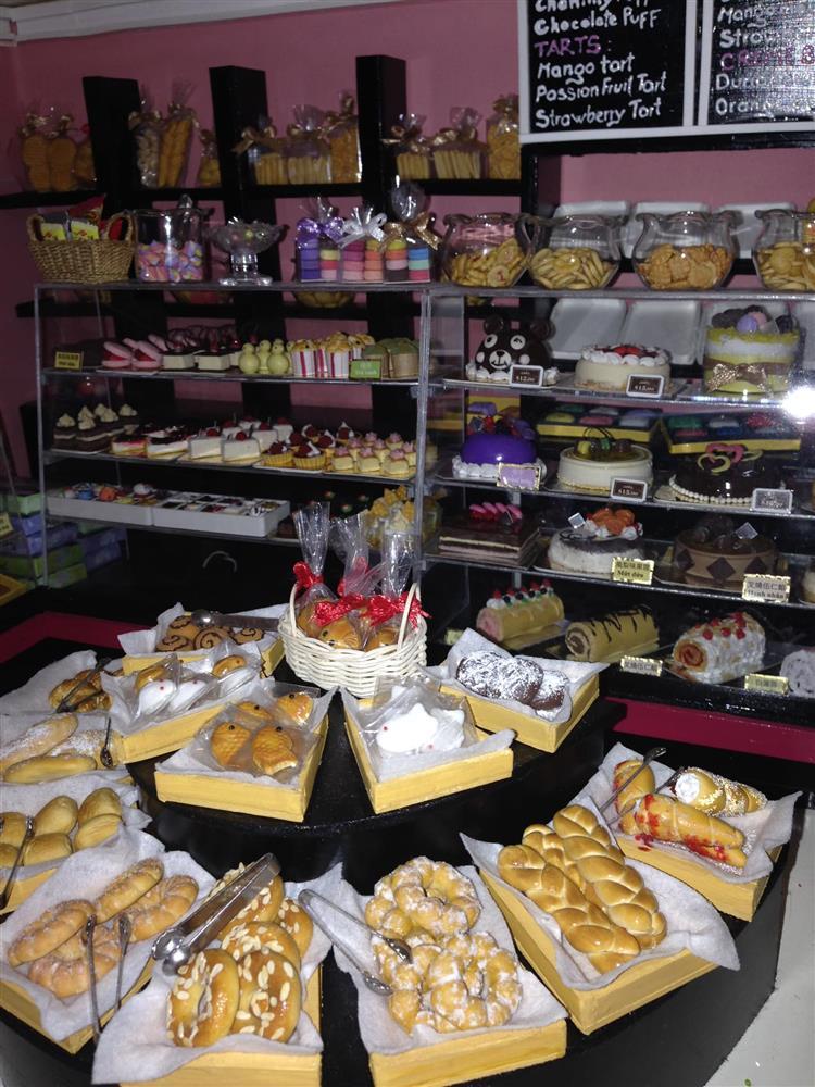 Tiệm bánh tí hon hàng trăm vị chỉ cần ngắm cũng đã no căng-4