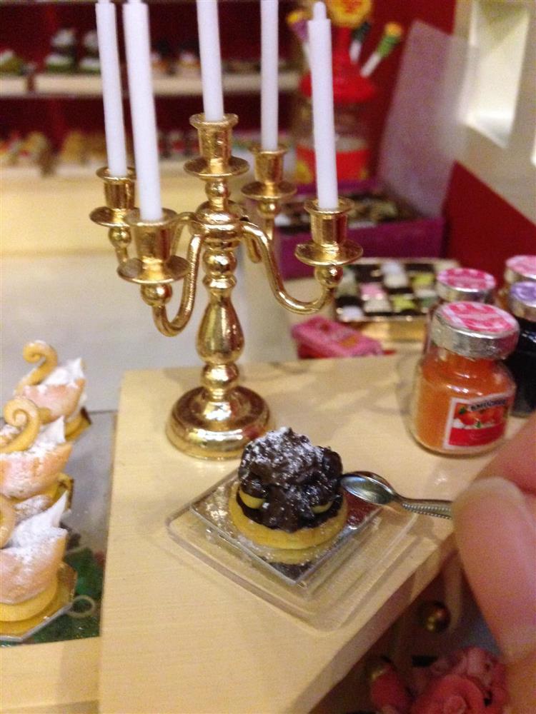 Tiệm bánh tí hon hàng trăm vị chỉ cần ngắm cũng đã no căng-10