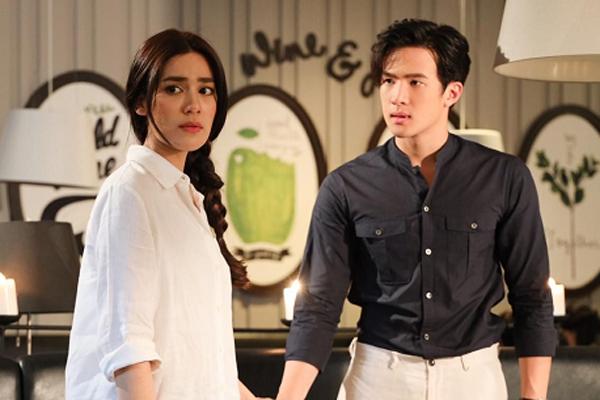 Hi hữu người phụ nữ mang thai đứa con thứ ba ở tuổi 62-4