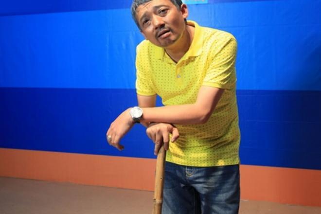 Danh hài 3 đời vợ, cát-xê 100 triệu, sở hữu xế sang Rồng Nhả Tiền-2