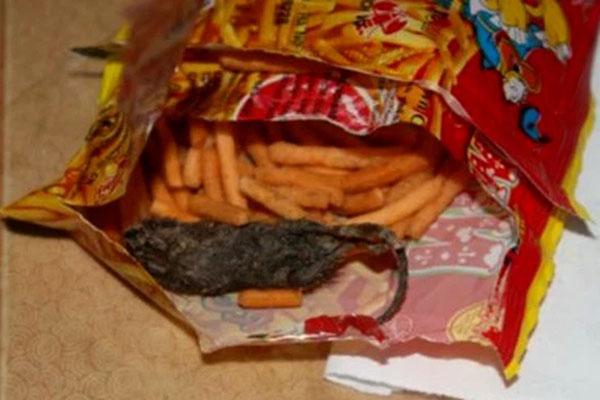 Chị tử vong, em trai nguy kịch vì ăn nhầm kẹo tẩm thuốc diệt chuột-1