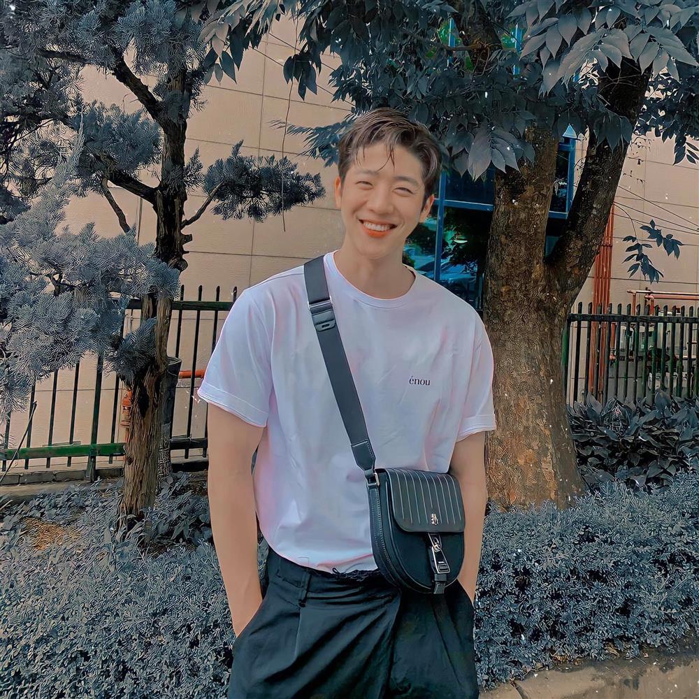 Tử vi thứ Bảy 4/9/2021 của 12 con giáp: Tý tiêu xài quá hoang phí-1